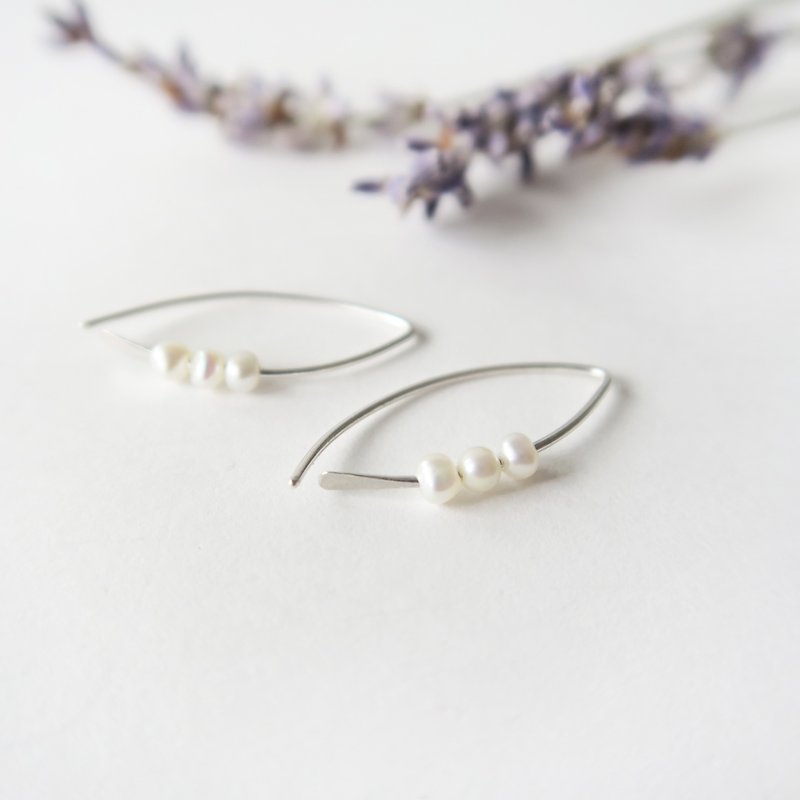 925 sterling silver irregular grain pearl earring earrings a pair - Earrings & Clip-ons - Other Metals White