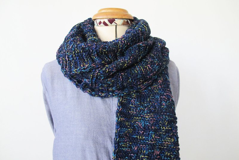 Lan wool scarf (navy background floral yarn) - Knit Scarves & Wraps - Polyester Blue