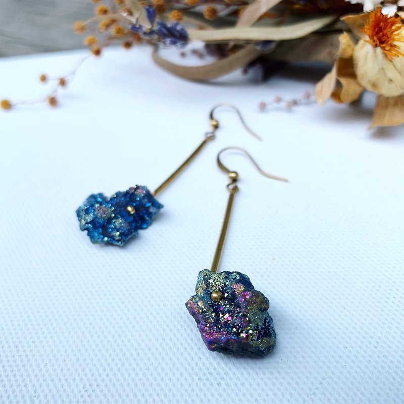 Exclusive-Rainbow Color Quartz Crystal Geode Bronze Handmade_Earrings_Can be modified for free clip-on earrings - Earrings & Clip-ons - Gemstone Multicolor
