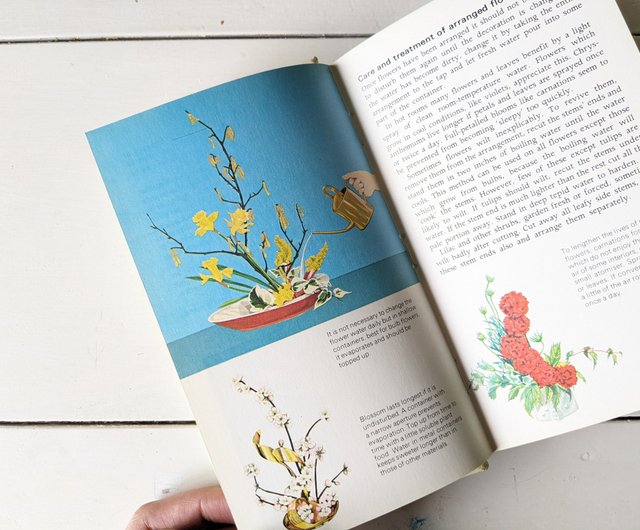 Flower Arrangement and Floral Art Illustrated Books/Old Books 