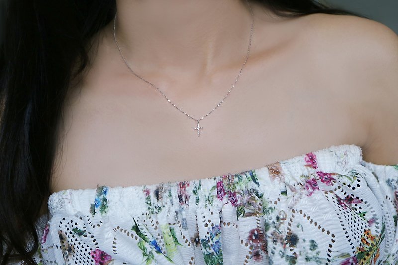 Simple cross fine necklace - สร้อยคอ - เพชร สีเงิน