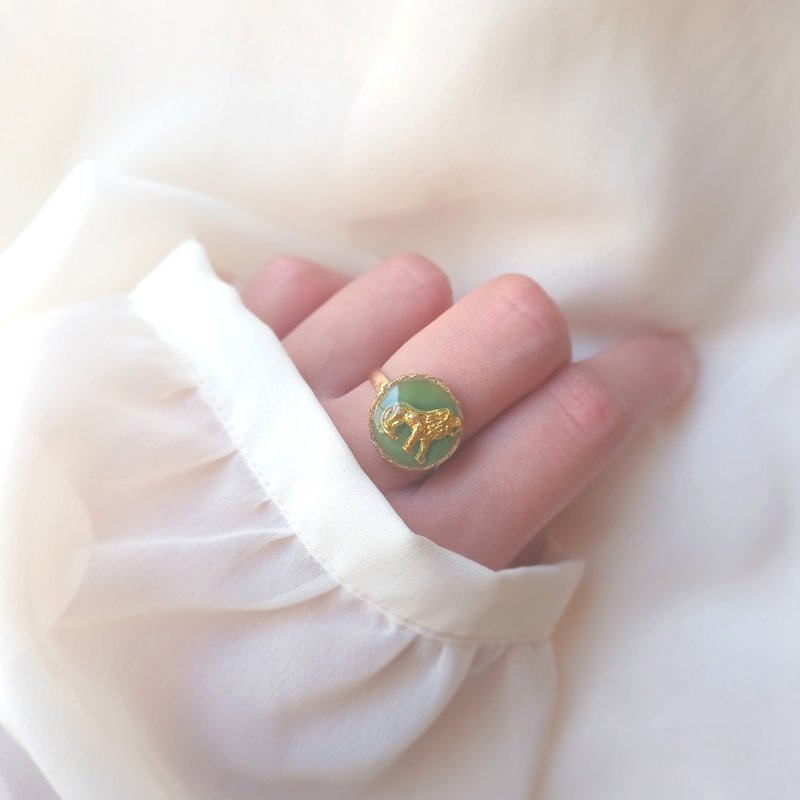 Vintage lion circle ring No.03 ( Teal, free size) - General Rings - Resin Green