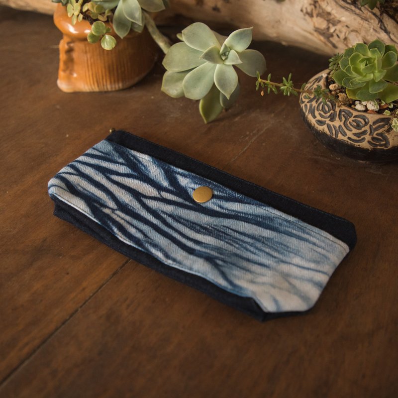 Twisted water waves. Pencil case/cosmetic bag/mobile phone bag. Natural blue dye - Toiletry Bags & Pouches - Cotton & Hemp Blue