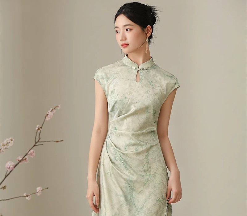 Qinghuan New Chinese Retro Chinese Style Ink Dyeing Jacquard Improved Dress - ชุดเดรส - วัสดุอื่นๆ สีเขียว