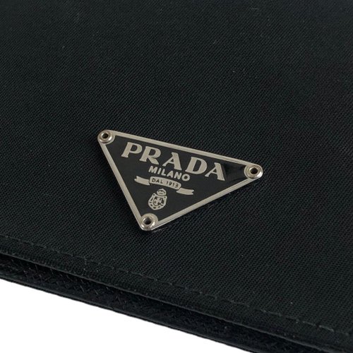 プラダ トライアングル ケース 超美品 prada-2mc067qhh_2.jpg