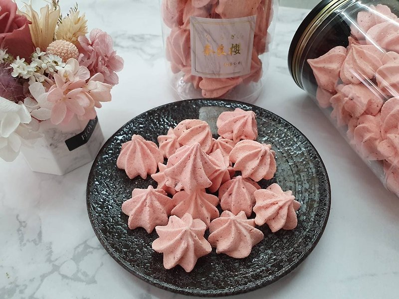 Nara Sakura Handmade-French Strawberry Marlin Sugar Natural Strawberry French Meringue Biscuits - Handmade Cookies - Other Materials Pink