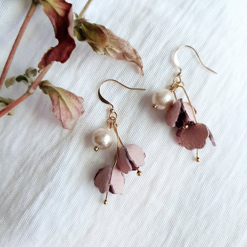 Leather series-bellflower leather flower cotton pearl earrings/ Clip-On - Earrings & Clip-ons - Genuine Leather Pink