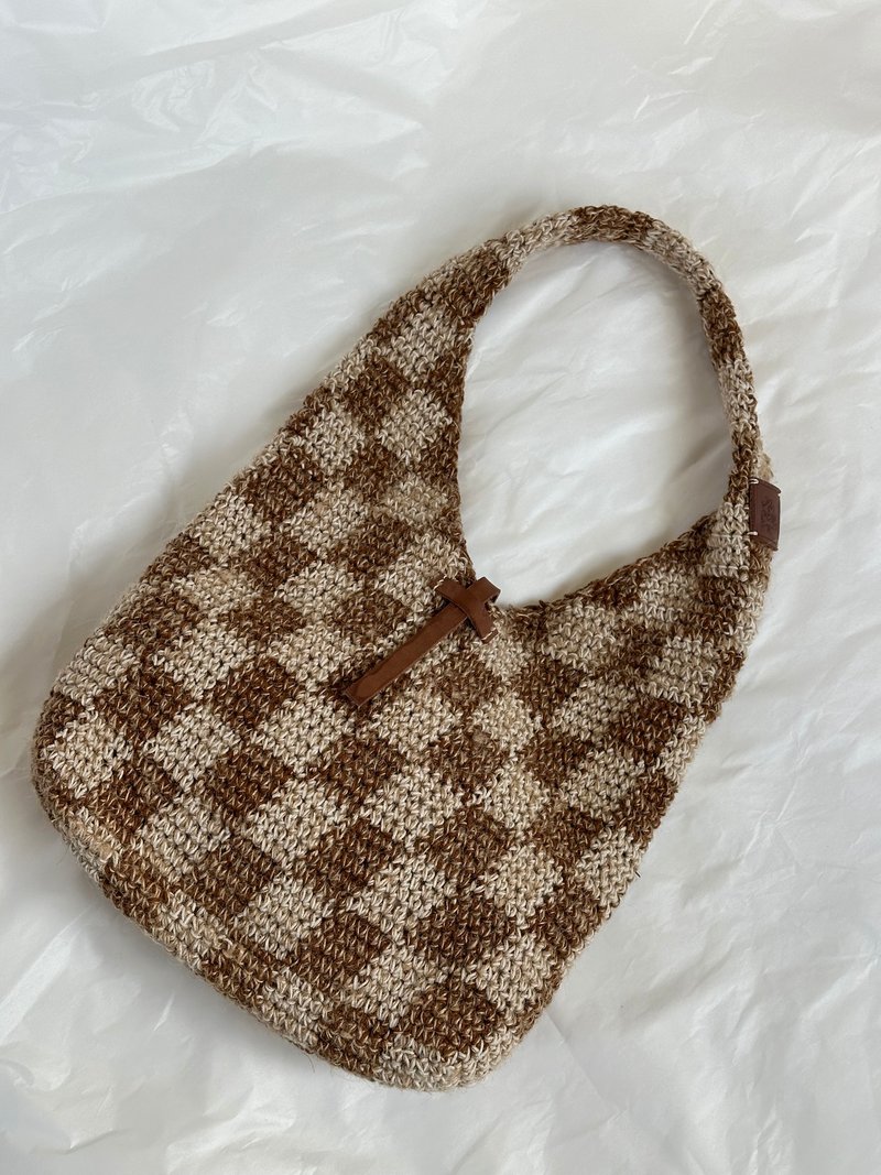 Hand-woven Linen and linen classic contrast plaid shoulder bag - Messenger Bags & Sling Bags - Cotton & Hemp Brown