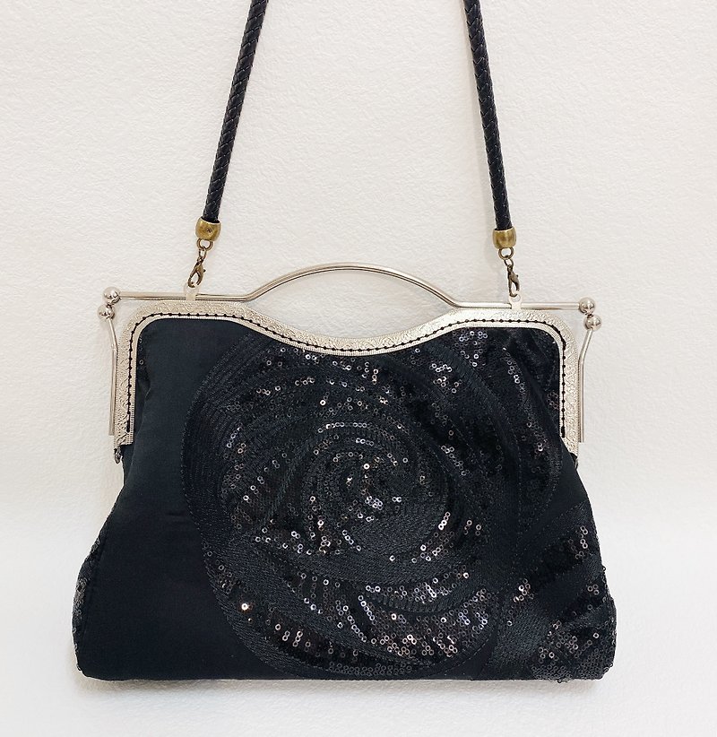 Black Elegant Party Kiss Lock Bag Shoulder Bag Handbag Gift Handmade Customized Women's Bag - Messenger Bags & Sling Bags - Other Materials Black