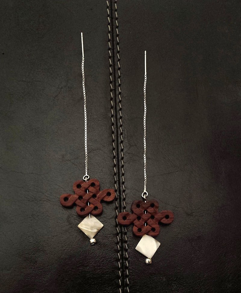 Original new Chinese style series - blood sandalwood chinese knot earrings - ต่างหู - ไม้ สีแดง