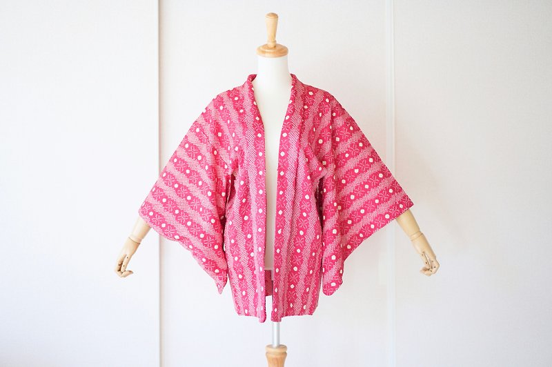 EXCELLENT condition/ Shibori kimono, pink silk kimono, kimono jacket /3594 - Women's Casual & Functional Jackets - Silk Red