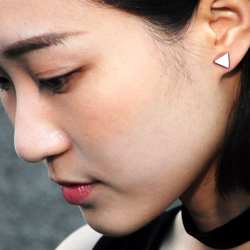 White Concrete Triangle Earrings (Rose Gold) | Geometric Series - ต่างหู - ปูน ขาว