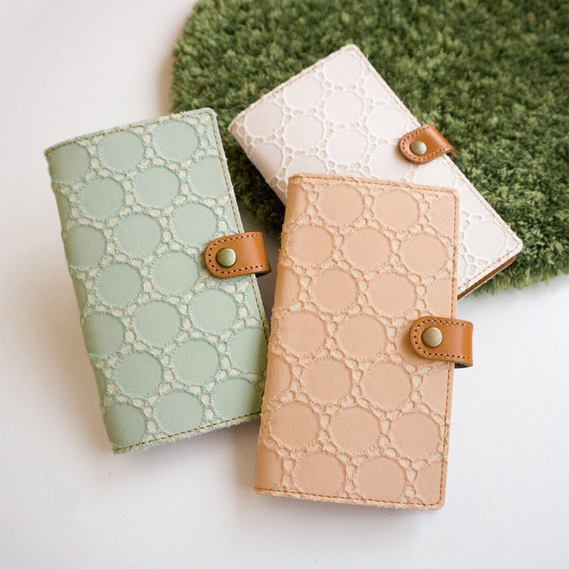 全機種対応 スマホケース 手帳型 【 刺繍サークルレース くすみカラー 】 革 本革 レザー 刺繍 AL02K - 手機殼/手機套 - 繡線 多色