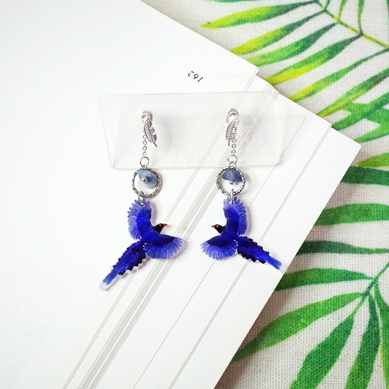 Taiwan Blue Magpie Endemic to Taiwan Blue Aventurine 925 Silver Post/Clip-on Earrings Hand-Painted Art - Earrings & Clip-ons - Waterproof Material Blue