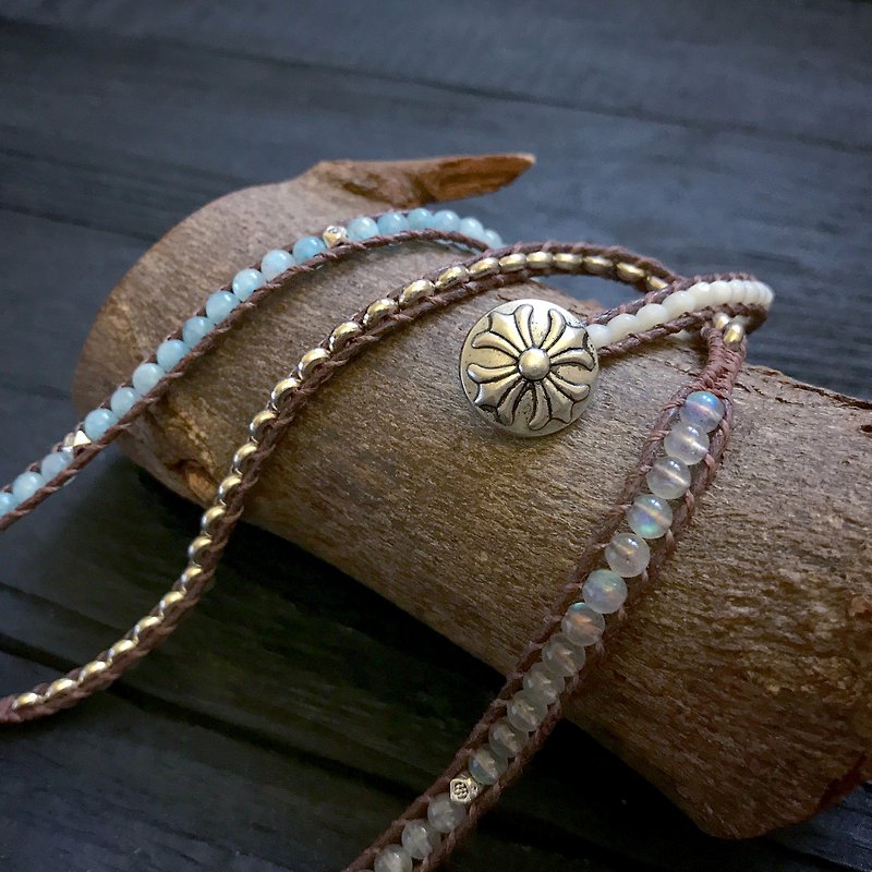 Natural stone braided bracelet - free sea blue / four hand-made hand-woven bracelet ethnic style bohemian natural stone gold sandstone - สร้อยข้อมือ - เครื่องเพชรพลอย สีน้ำเงิน