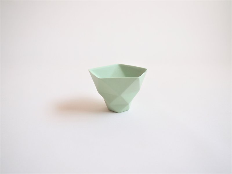 origami cup lime - แก้วไวน์ - ดินเผา สีเขียว