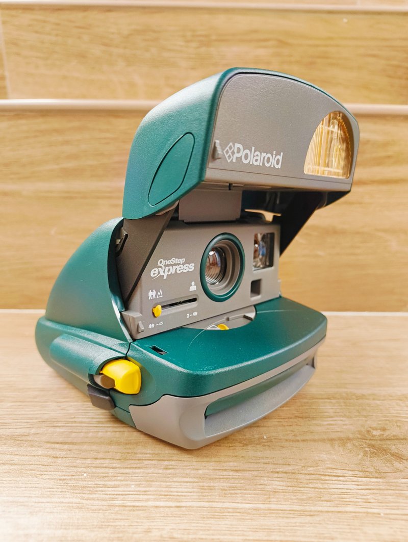 【拍立得相機】八成新 Polaroid 寶麗來 OneStep Express 綠色版 - 相機/拍立得/底片相機 - 塑膠 綠色