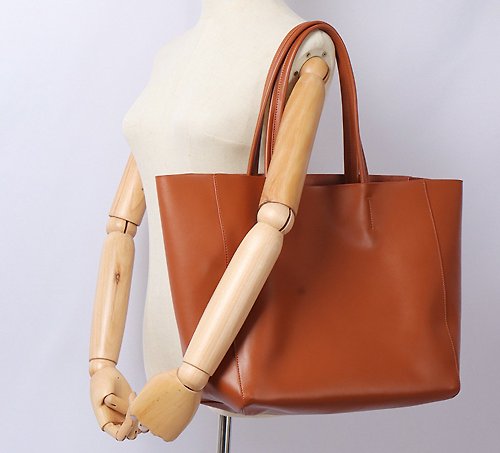 Genuine leather handbag everyday girl shoulder bag - Shop magiccreation  Handbags & Totes - Pinkoi
