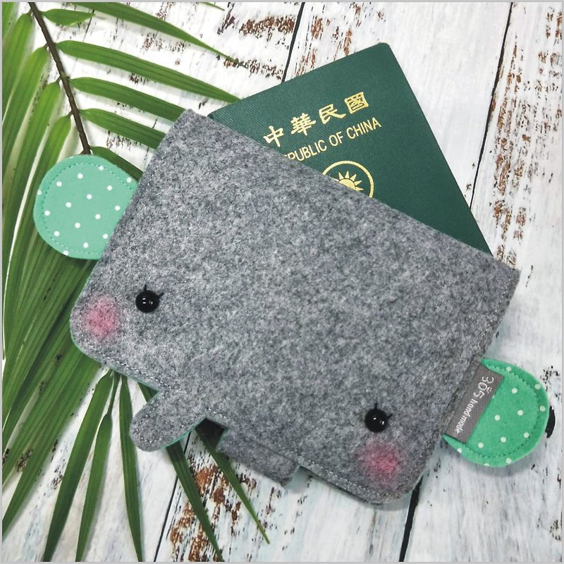 Balloon-Elephant Passport Cover, Lake Water Green Point) - Passport Holders & Cases - Other Materials Gray