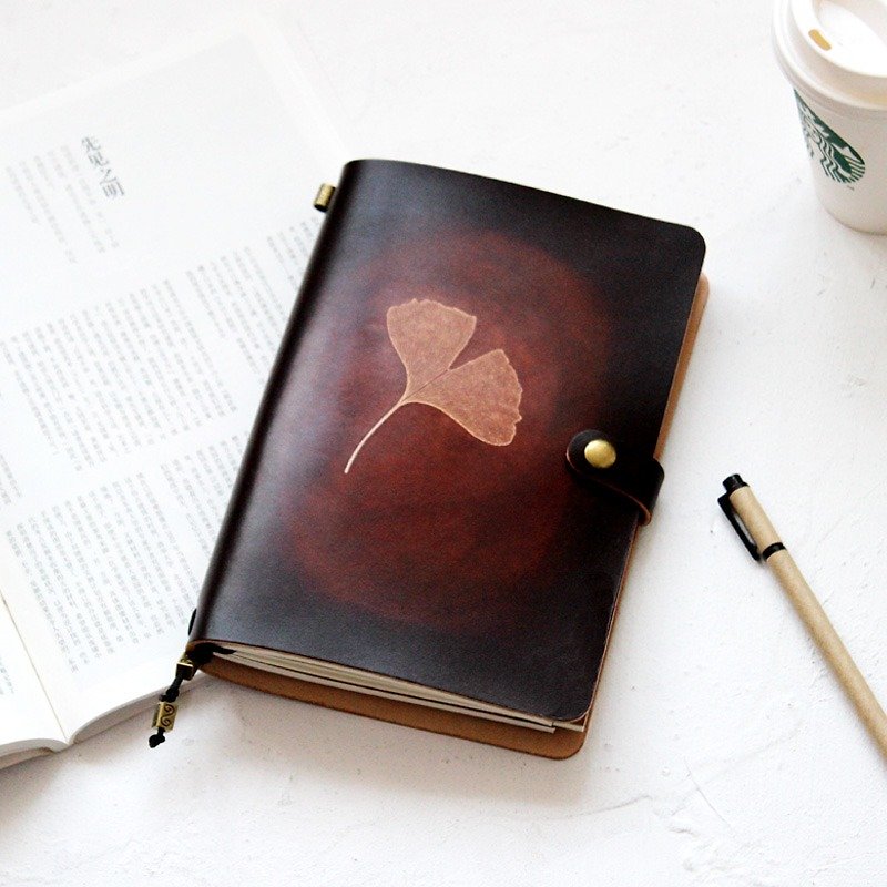 Such as Wei ginkgo leaf dyeing series dark brown 22 * ​​15.5cm notebooks leather notebook diary TN Travel this couple gift Notepad can be customized handmade - สมุดบันทึก/สมุดปฏิทิน - หนังแท้ สีดำ