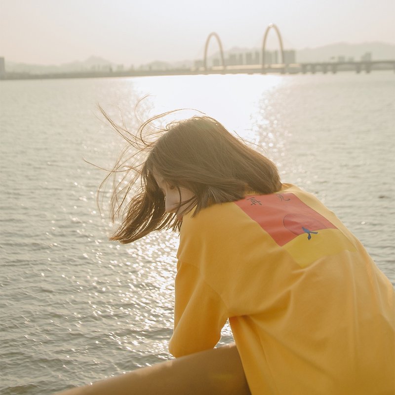 一個短篇 聯名款美國Supima棉2020夏新款男女寬松圓領印花T恤 - 中性衛衣/T 恤 - 棉．麻 橘色