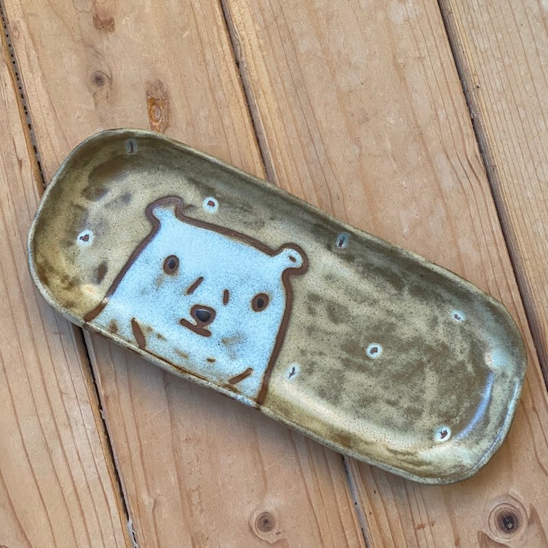 【タケ-TA KE Studio】北極熊盤。線香盤 - 盤子/餐盤/盤架 - 陶 卡其色