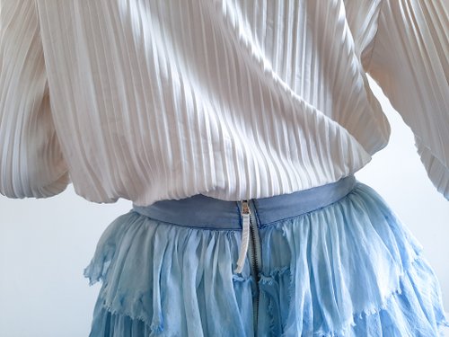 DOLCE&GABBANA シルク　フリル　スカート SMALL - DOLCE & GABBANA シルクスカート ブルー フリル ミニ