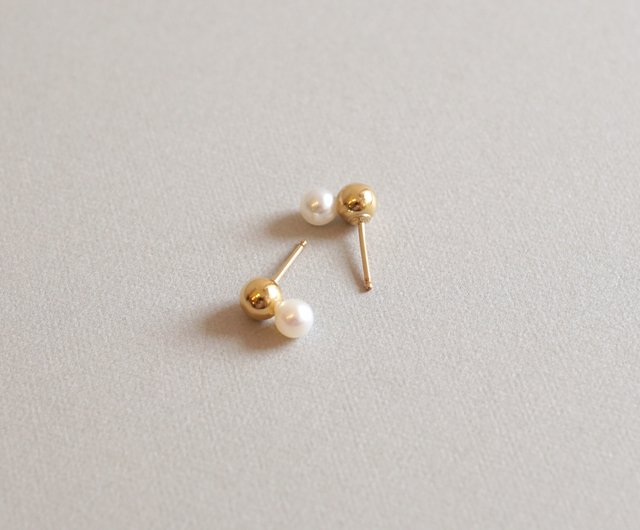 Double Double Earrings in Gold and Gray Pearl Mix