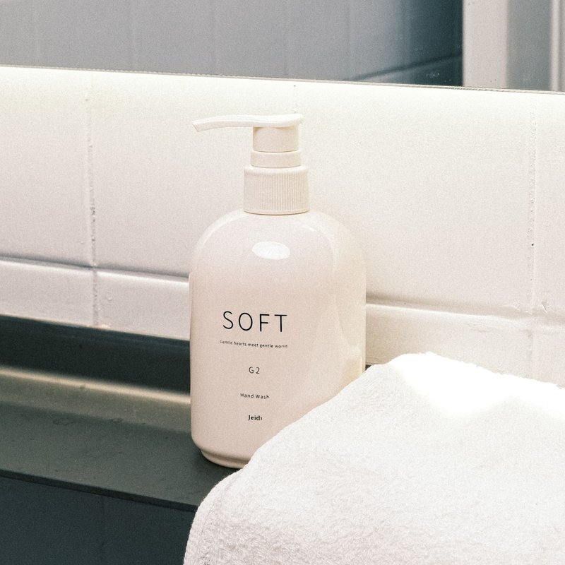 精油洗手露 木質調 花香調 台灣製香氛手部清潔露 300ml - 洗手乳/洗手用品 - 塑膠 