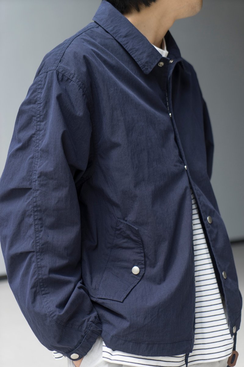 Jacket 戶外防撕裂格紋面料 復古日系寬鬆翻領工裝外套教練夾克 - 男毛衣/針織衫 - 棉．麻 藍色