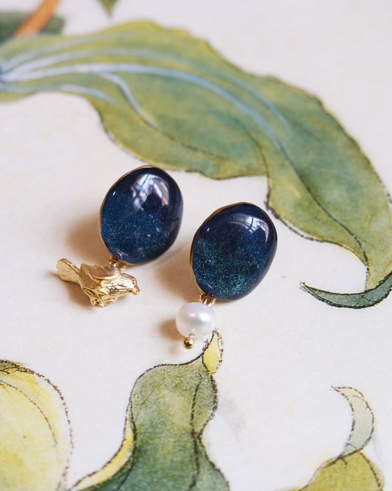 ピアス 小さな宝物 - 耳環/耳夾/耳骨夾 - 其他材質 藍色