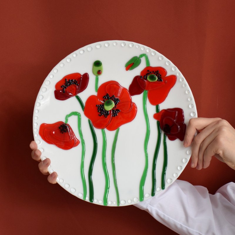 Glass plate with Poppy - Fused glass home decor - Glass dish with red Poppy - 盤子/餐盤/盤架 - 玻璃 白色