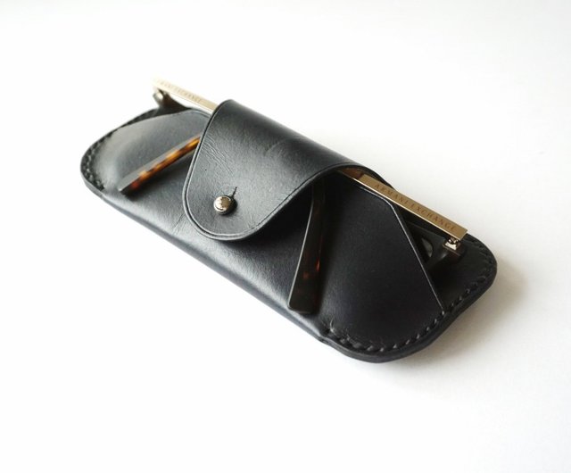 Customized Gift Leather Key Pouch, Key Case, Bell shape Key Holder with  strap - Shop fourjei Keychains - Pinkoi