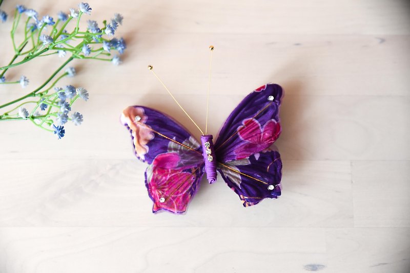 Hand made butterfly hairpin floral cloth purple - Hair Accessories - Cotton & Hemp Blue