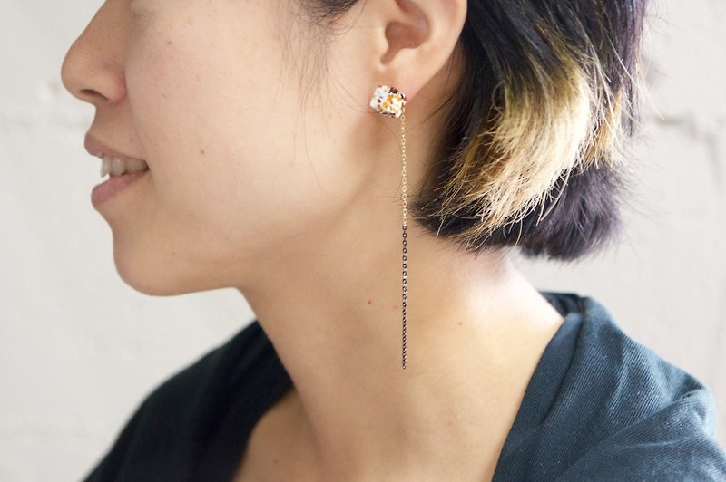 stone earrings - ต่างหู - เครื่องเพชรพลอย สีทอง