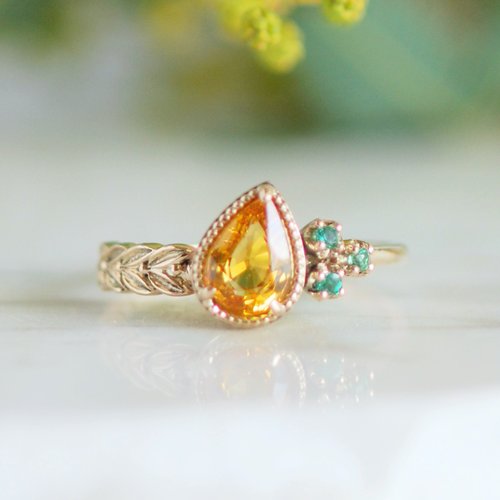 Yellow Sapphire / Emerald Laurel Motif Ring / K10 [Limited to 1