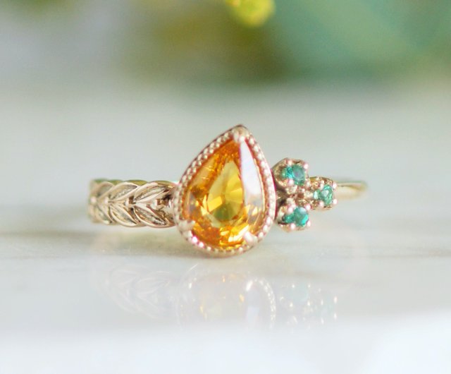 Yellow Sapphire / Emerald Laurel Motif Ring / K10 [Limited to 1