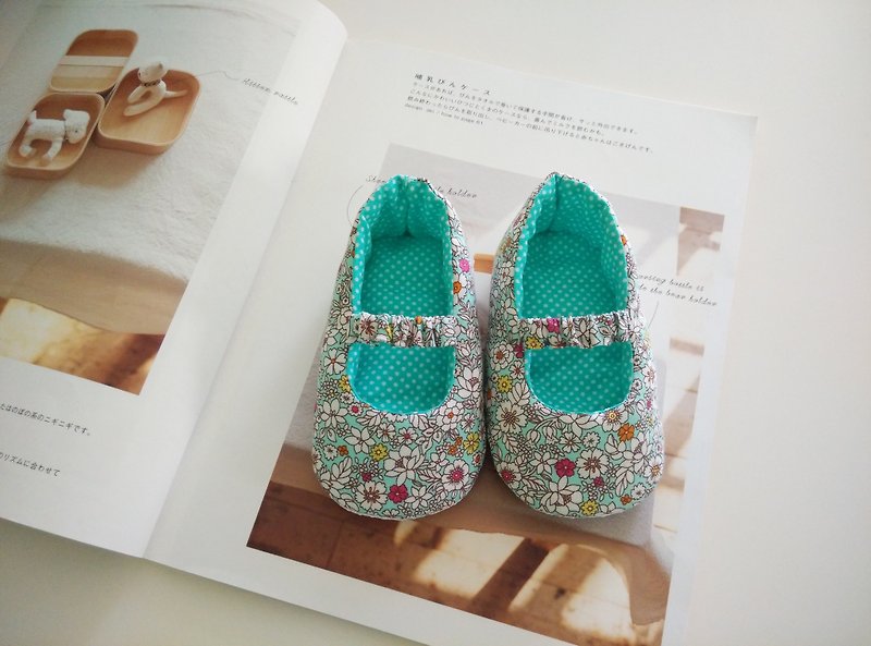 Lake Green Floral Gift Moon Gift Birthday Shoes Baby Shoes 11/12 - Kids' Shoes - Cotton & Hemp Multicolor
