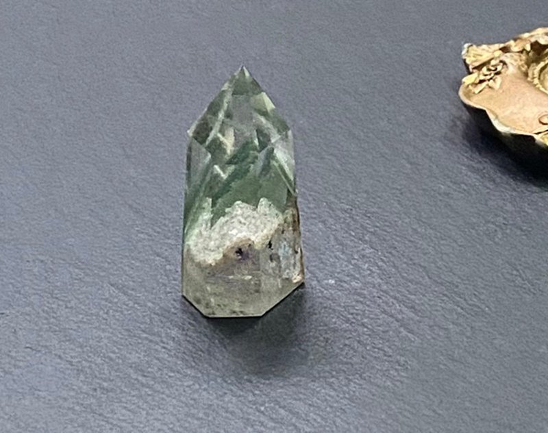 Natural abnormal image ice through cute little green ghost pyramid energy column x white ghost energy healing ornaments - Other - Crystal Multicolor