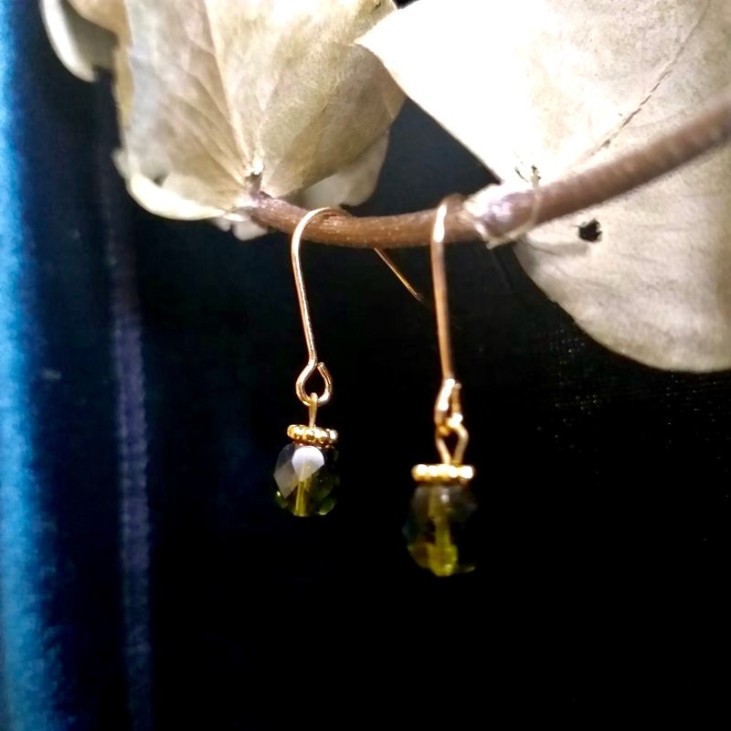 British olive fruit - Earrings & Clip-ons - Precious Metals Green