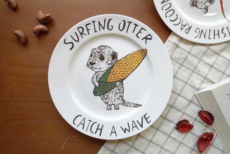 Surfing Otters 衝浪水獺 餐瓷盤 (骨瓷平盤) - 盤子/餐盤/盤架 - 瓷 黃色