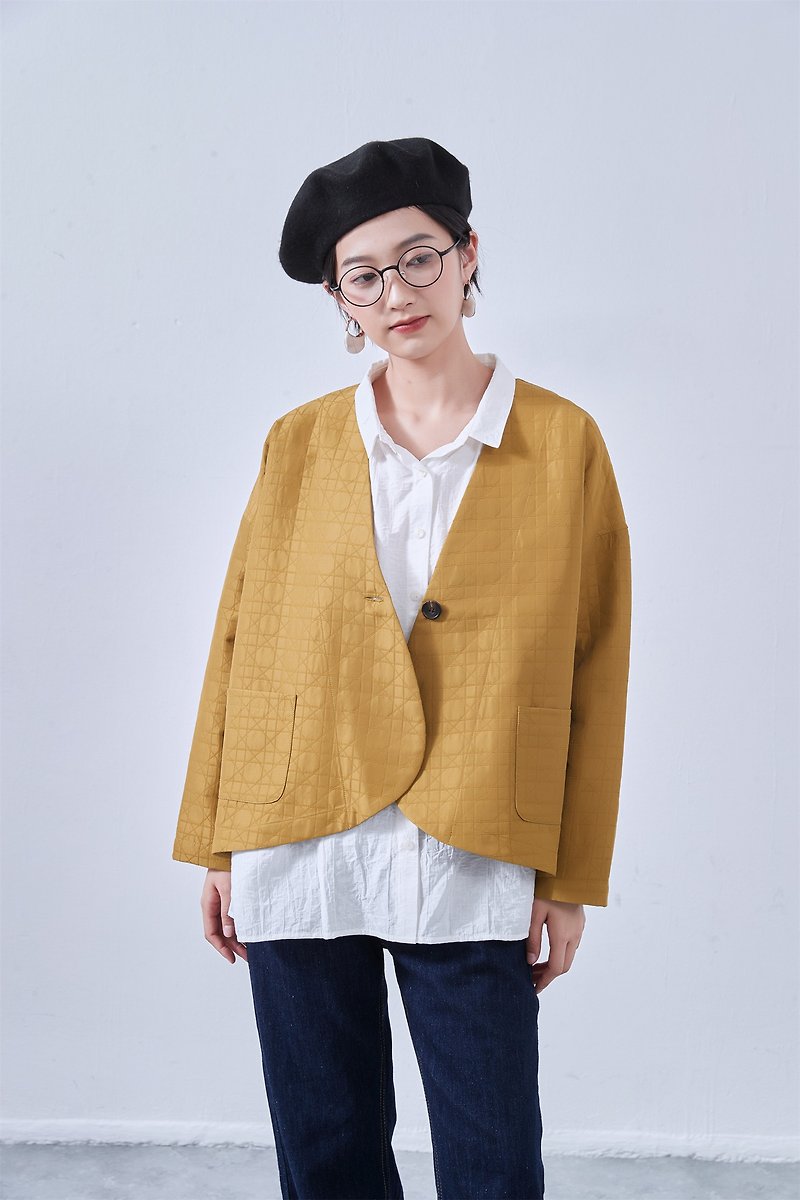 Round hem, collarless, quilted style jacket, long sleeve outerwear, autumn, girly KNNJ355 - เสื้อแจ็คเก็ต - เส้นใยสังเคราะห์ สีเหลือง
