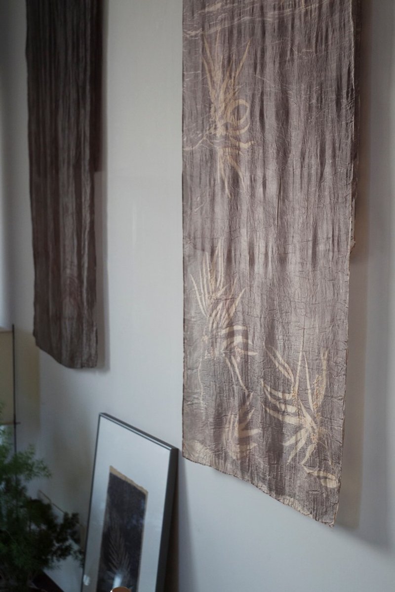 The Withered Ones # 006 Eco Print Silk Curtain / Made to order - โปสเตอร์ - พืช/ดอกไม้ สีกากี