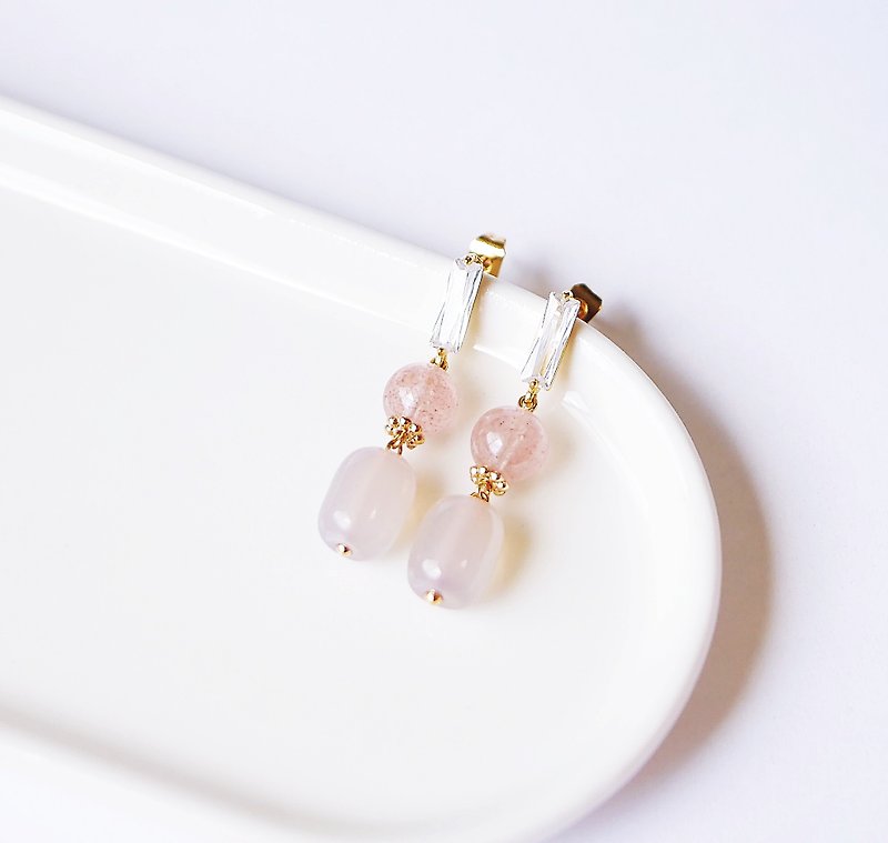 Purple gray agate stone strawberry crystal earrings small woman temperament elegant - Earrings & Clip-ons - Gemstone Pink