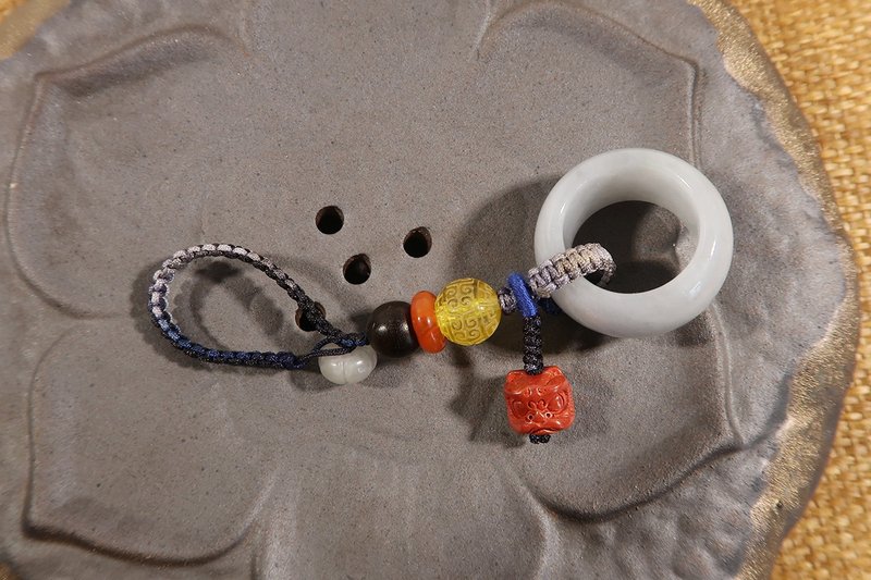 天然玉石翡翠汽車鑰匙鏈 鑰匙扣 包掛 掛件 客製禮物 - 鑰匙圈/鑰匙包 - 玉石 