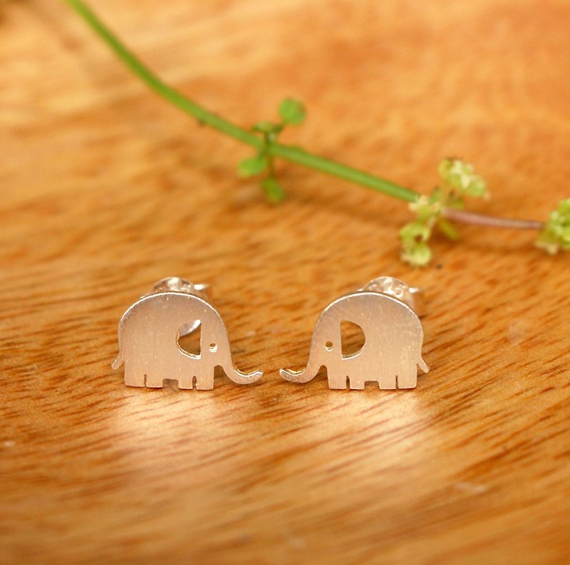 Elephant :D - ต่างหูช้าง D - Silver Earrings / Earrings / 耳環 / 銀 - ต่างหู - เงินแท้ 