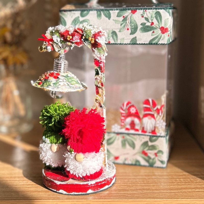 [Handmade] – Christmas only – Wooden mood lamp comes with Christmas light string and exquisite gift box - โคมไฟ - ไม้ หลากหลายสี