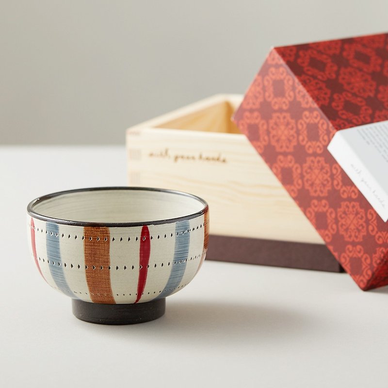 Shizuho Pazo Saki - Hand-painted line rice bowl - ถ้วยชาม - ดินเผา ขาว