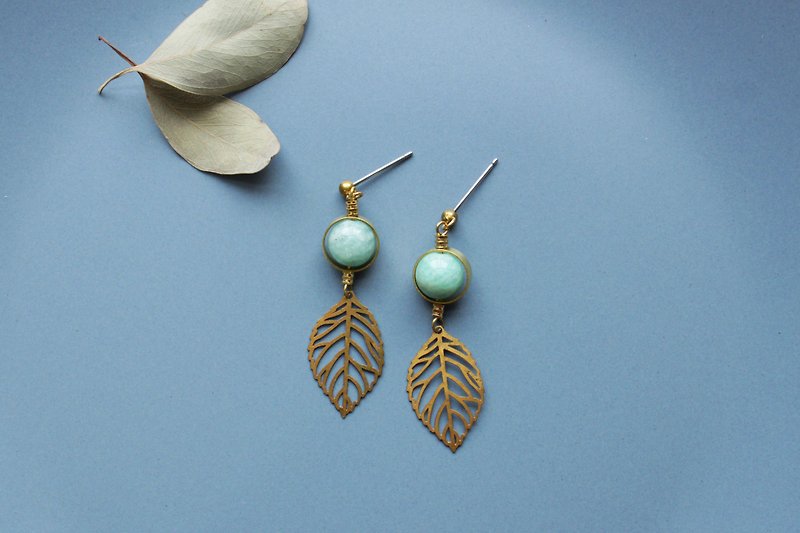 Foliage - earring  clip-on earring - ต่างหู - โลหะ สีน้ำเงิน