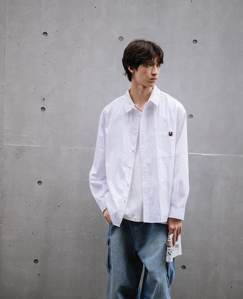 Japanese retro loose long-sleeved shirt - เสื้อเชิ้ตผู้ชาย - วัสดุอื่นๆ ขาว